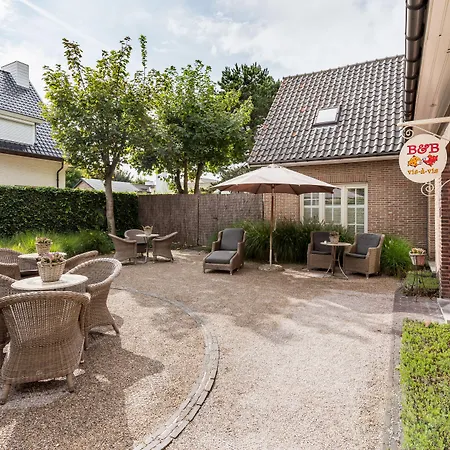 Visavis Bed & Breakfast De Haan