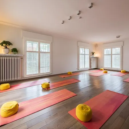 Visavis Bed & Breakfast De Haan