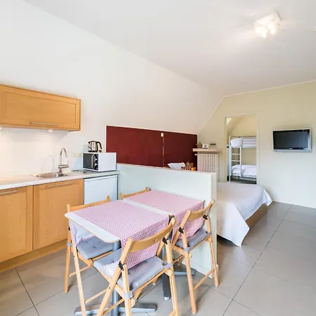 Visavis Bed & Breakfast De Haan