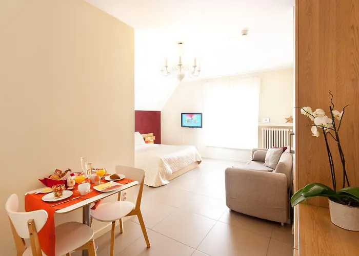 Visavis Bed & Breakfast De Haan