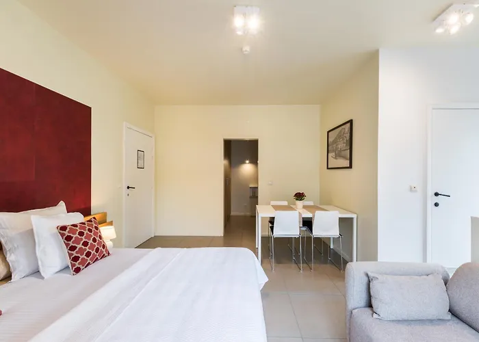 Visavis Bed & Breakfast De Haan